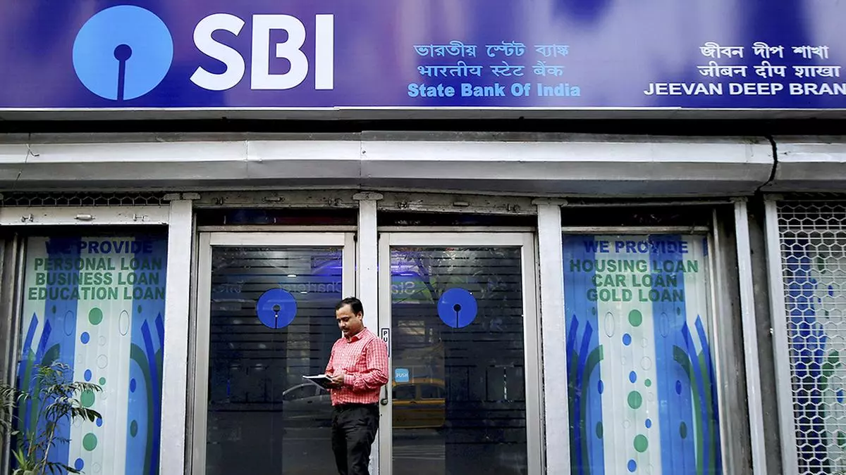 You are currently viewing SBI Raised ₹5,000 Crore Through AT-1 Bonds At A 7.98% Interest Rate