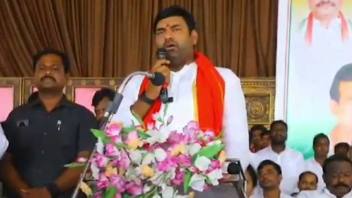 Read more about the article Congress MLA Demands Ban on Andhra Leaders In Telangana