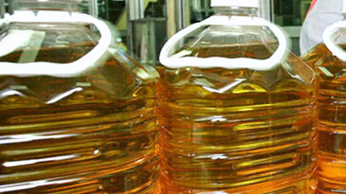 Read more about the article 6% Fall in India’s Edible Oil Imports