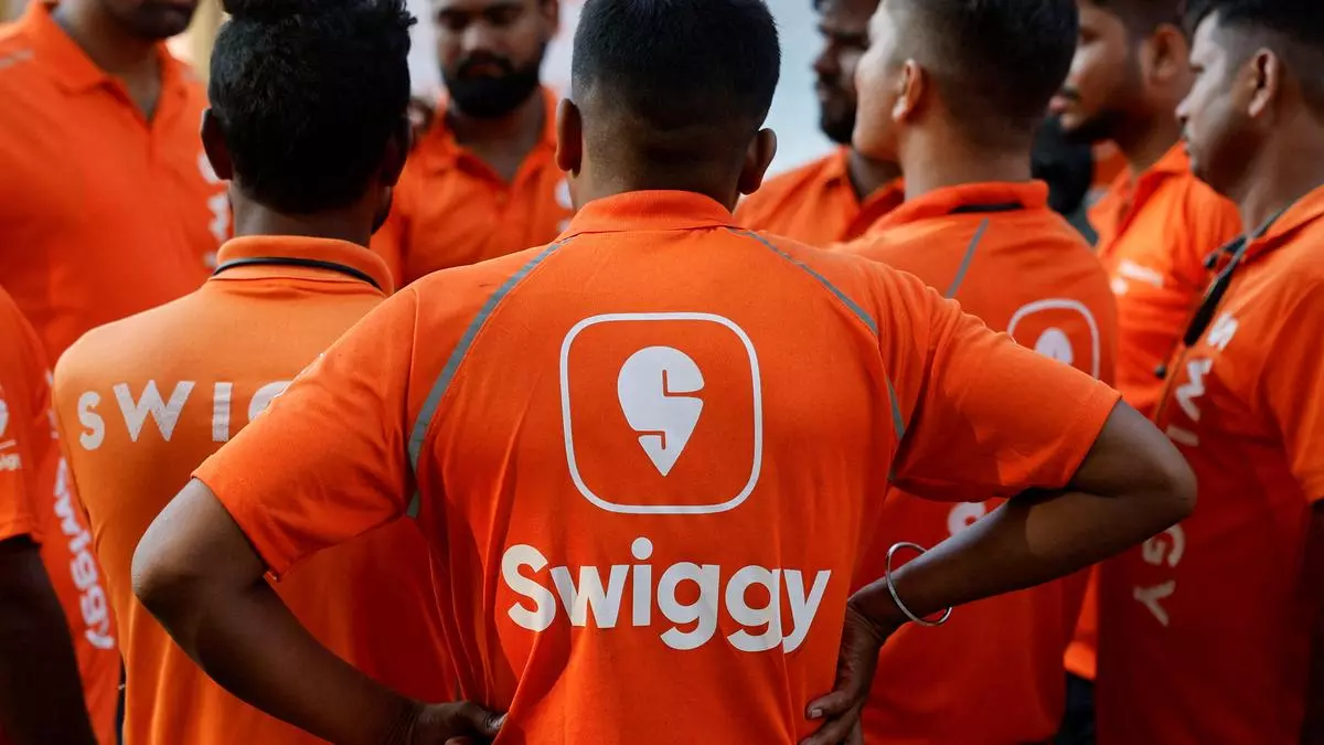 Read more about the article Can Swiggy Outperform Zomato in the Race for IPO Success?