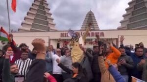 Read more about the article Canada Hindu Temple Priest Suspended Later Reinstated  Over Protest Slogan “batoge to katoge”